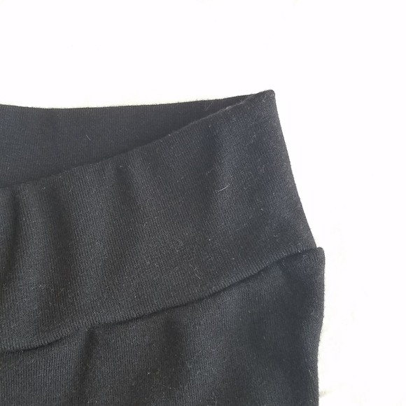 Basic Black Leggings - Picture 2 of 9